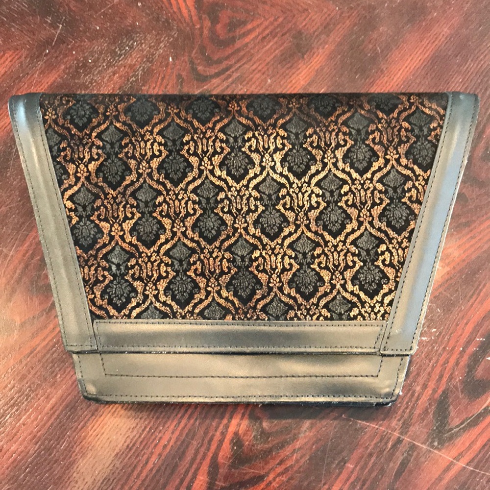 Vintage clutch